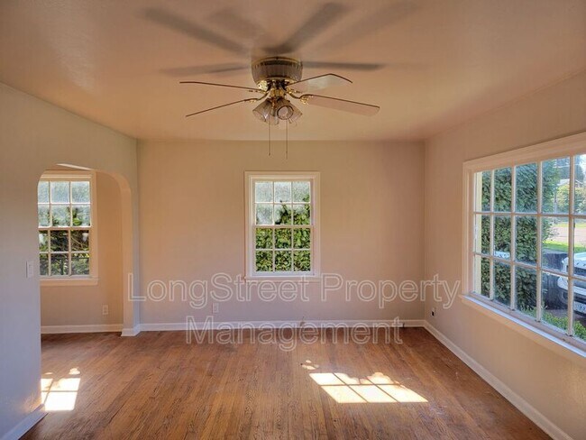 Foto del edificio - 517 NW 9th St