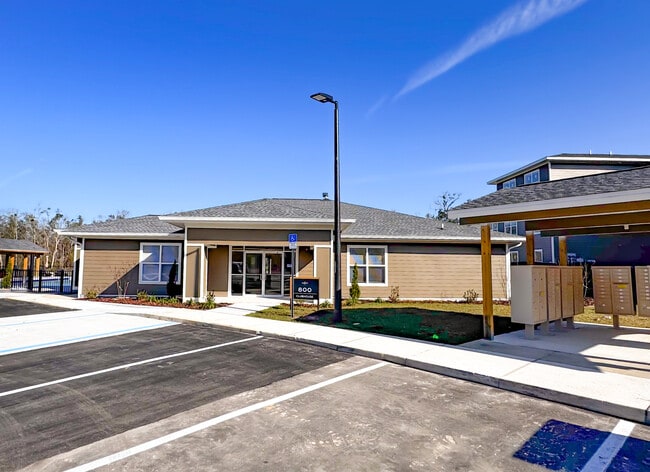 Clubhouse - The Grove at Perry
