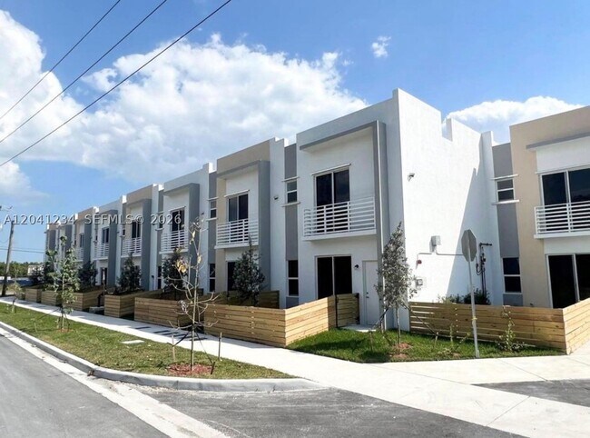 Building Photo - 24600 SW 129th Ct
