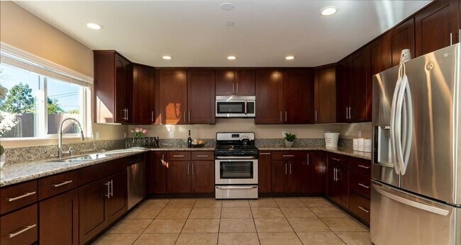 Building Photo - Imperial Beach -  Beautiful 4 bedrooms and...