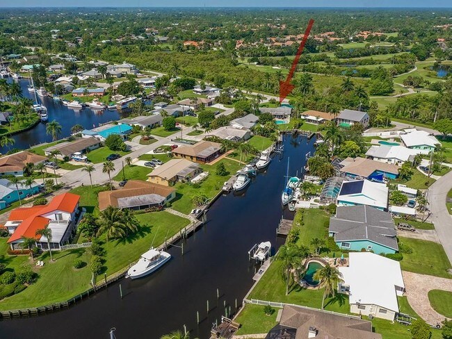Foto del edificio - 337 SW Riverway Blvd