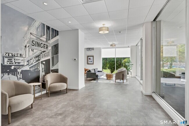 Foto del edificio - 887 Farmington Ave