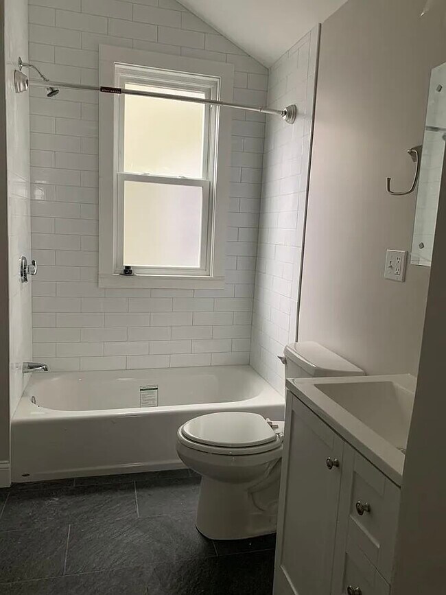 Building Photo - 36 Winston Rd