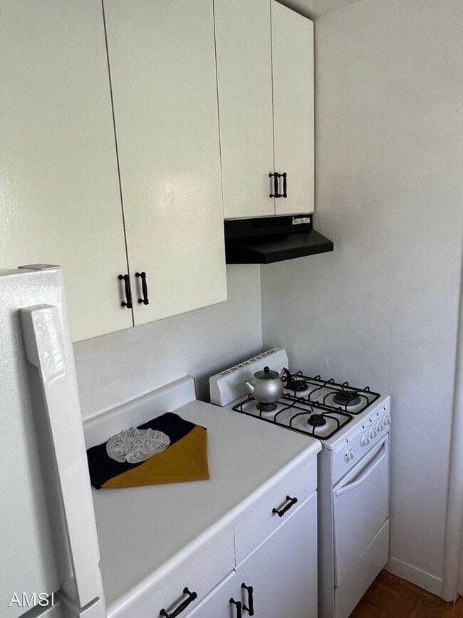 Building Photo - 2 br, 1 bath House - 1270 Ocean