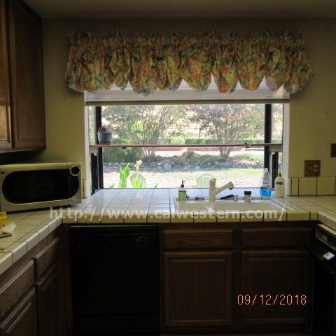 Building Photo - 703 Canterbury Pl