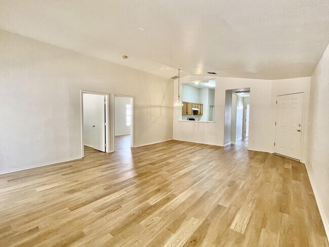 Foto del edificio - 3582 Fighting Falcon Dr