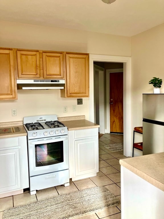 Building Photo - 25 Roslyn St