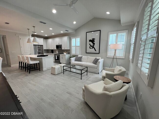Building Photo - 419 Lime Ave