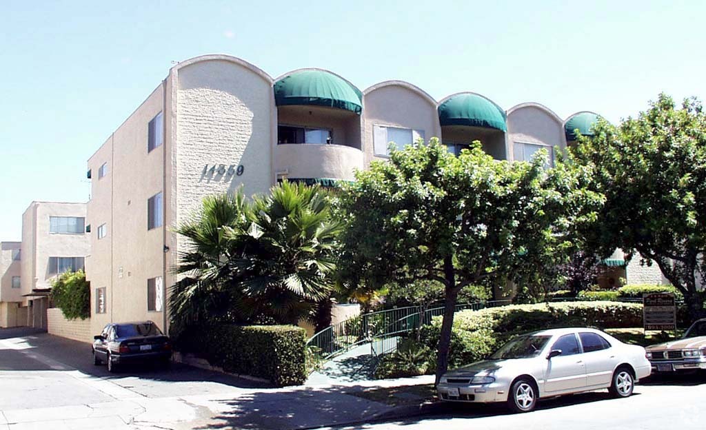 Building Photo - Park Riviera