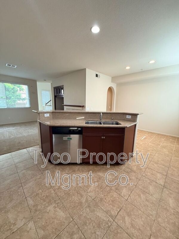 Building Photo - 1936 Caminito Alcala