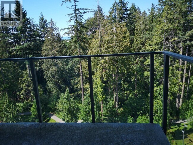 Photo du bâtiment - 5782 Berton Ave