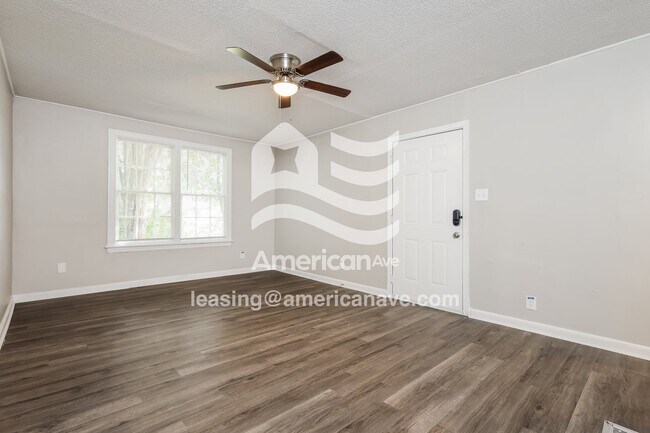 Foto del edificio - 2103 Pageland Dr