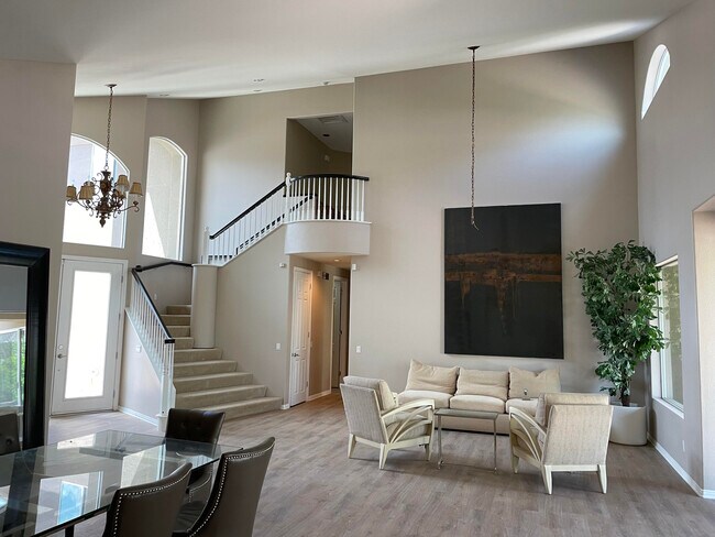 Building Photo - 6 Moet Ct