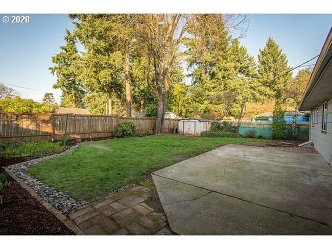 Photo - 18641 NE Everett Ct House