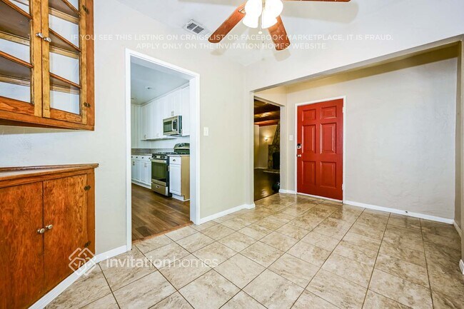 Foto del edificio - 3508 Division St