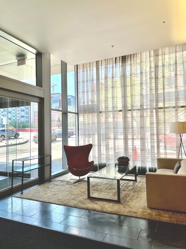 Foto del edificio - 659 W Randolph St