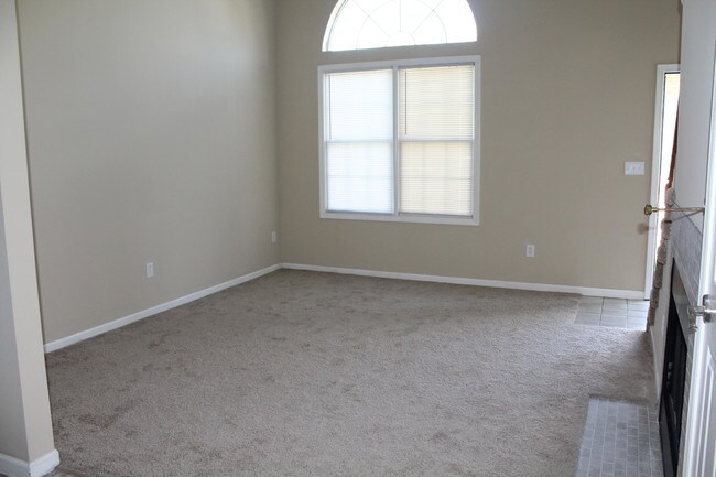 Foto del edificio - 4611 Brandon Woods St