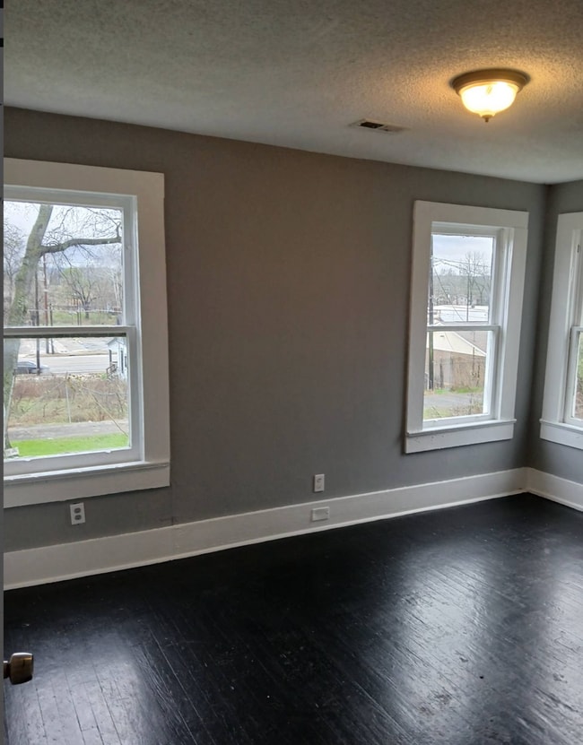 Building Photo - 1579 Martin Ave