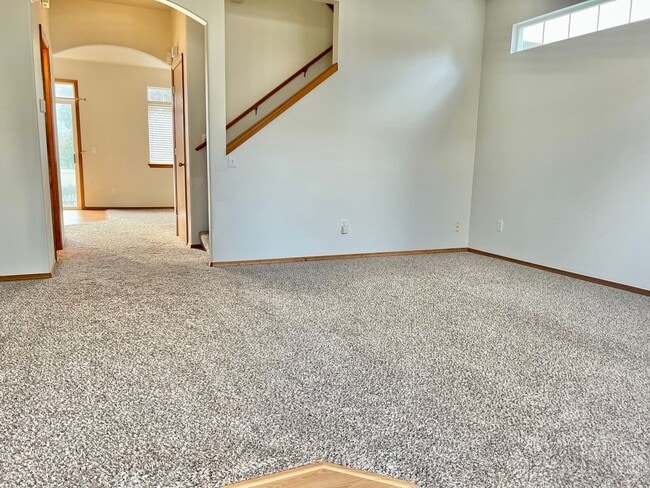 Foto del edificio - Excellent Location in Fishers Landing near...