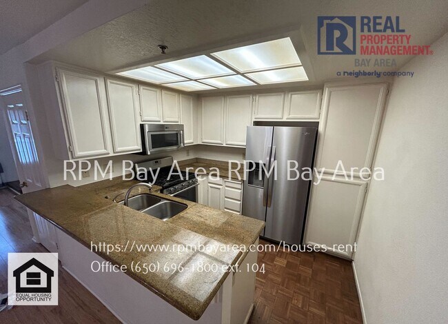 Foto del edificio - Bright and Airy 2BD 2.5 BTH Townhouse in Daly City