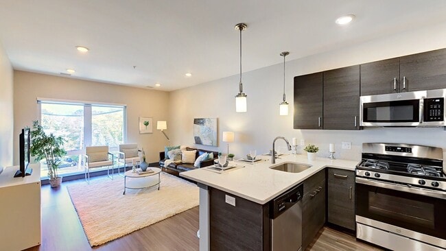 Interior Photo - University Square South