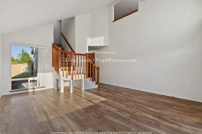 Foto del edificio - Charming Three Bedroom Home In Aloha - Close to Nike & Intel!
