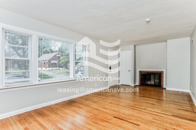 Foto del edificio - 6905 Raymond Ave