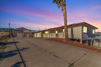 Building Photo - 1453 Luna Ln
