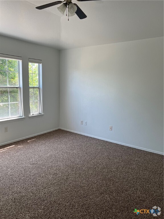 Building Photo - 2109 Isabelle Dr