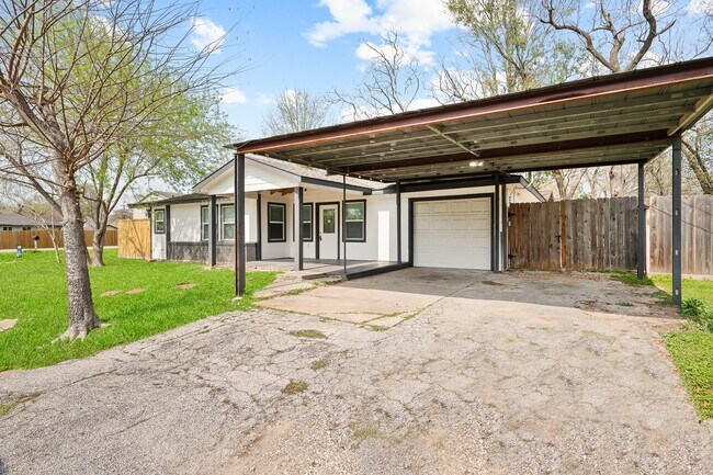 Foto del edificio - 2222 Peppermill Rd