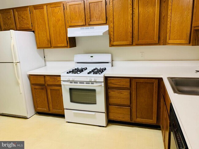 Foto del edificio - 876 Quince Orchard Blvd