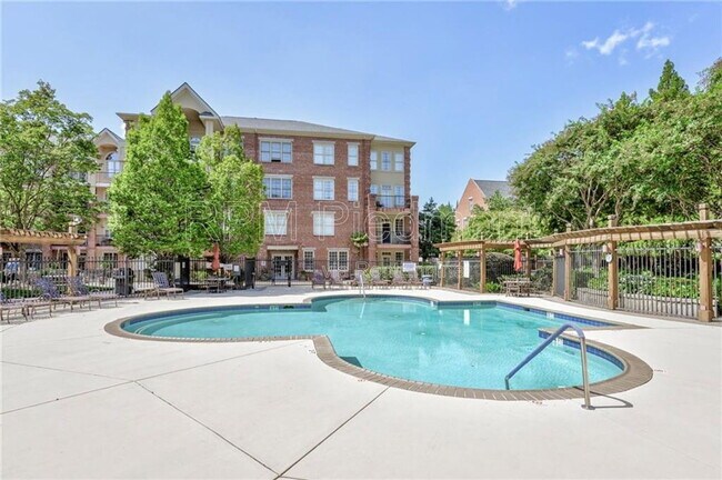 Foto del edificio - 1735 Peachtree St NW