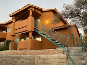 Building Photo - 890 Mesquite Springs Dr