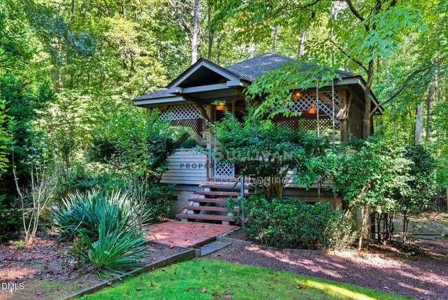 Foto del edificio - 2227 Graystone Ln