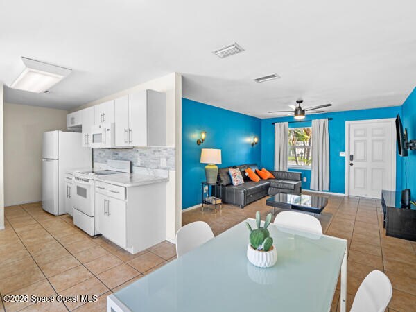 Foto del edificio - 121 Franklyn Ave