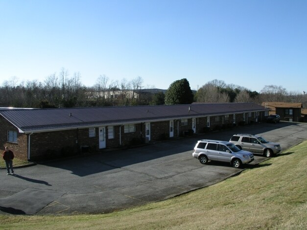 Building Photo - Savannah Terrace Apartments