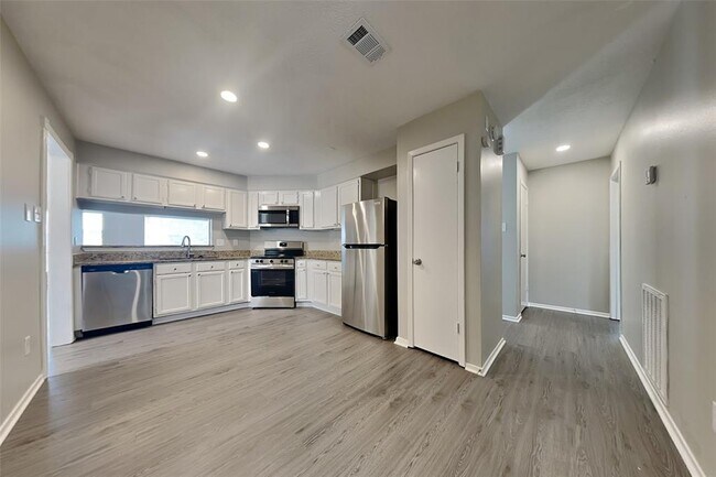 Foto del edificio - 4819 Bridgeville Ln
