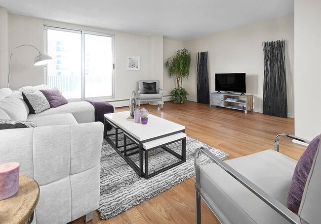 Interior Photo - Panorama Apartments