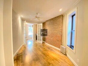 Building Photo - BARROW ST.