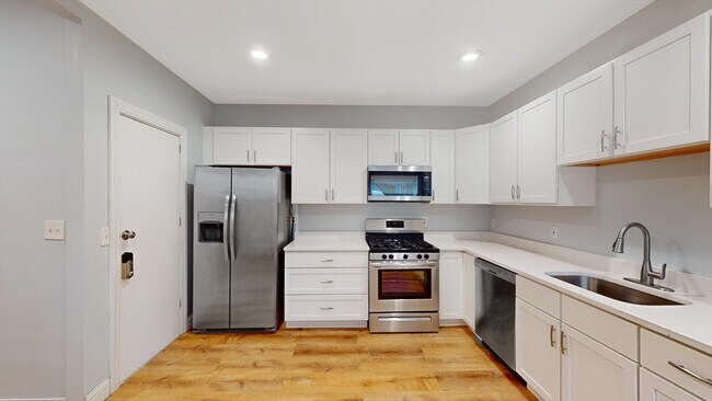 Foto del edificio - 78 Trenton St