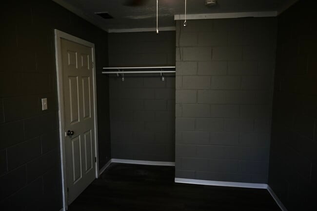 Back Bedroom - 202 North St