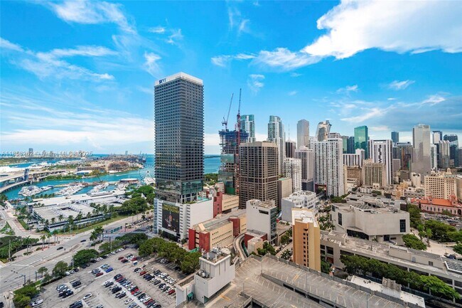 Foto del edificio - 159 NE 6th St