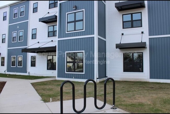 Interior Photo - Murray’s Flats