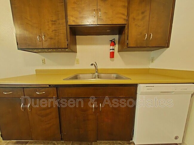 Foto del edificio - 685 NW Linden