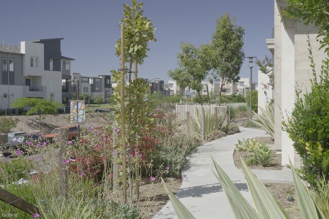 Foto del edificio - 3 br, 2.5 bath Townhome - 2076 Tango Loop ...