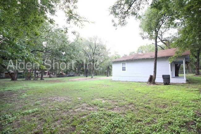 Building Photo - 4 bed, 2 bath home in Pleasant Grove