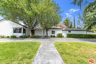 Building Photo - 23009 Leonora Dr