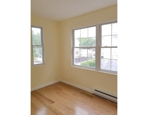 Building Photo - 2-4 Annis Ct