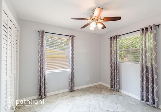 Building Photo - 3 br, 2 bath House - 1320 Mary L Road UNIT