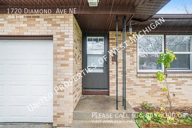 Building Photo - Tours Estimated to Begin 3/13 | Cozy 2 Bed...